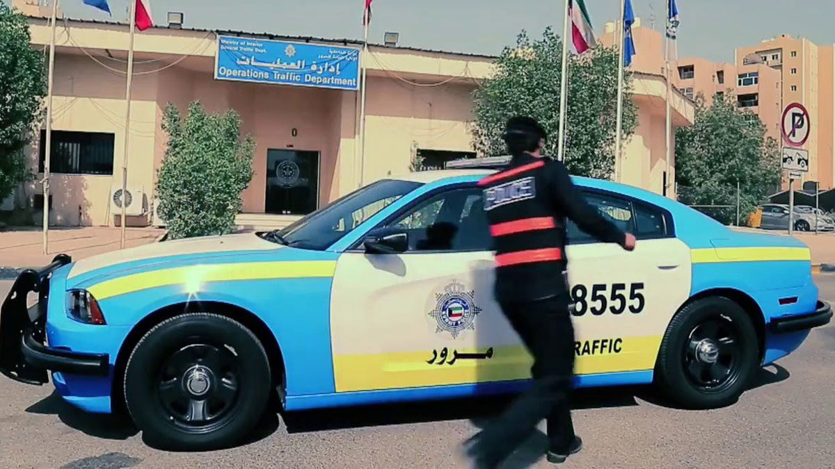 تفحم 3 أشخاص في حادث تصادم مروع بالكويت