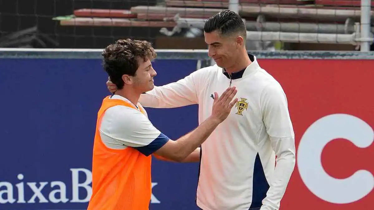 ليس رونالدو.. جواو نيفيز يختار أفضل لاعب في الدوري السعودي ومنتخب البرتغال