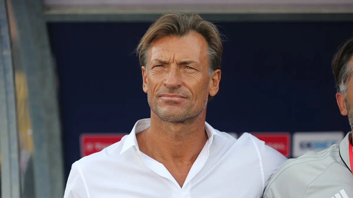 يونس بلهندة يدافع عن هيرفي رينارد قبل مباراة المغرب وساحل العاج بكأس الأمم الأفريقية