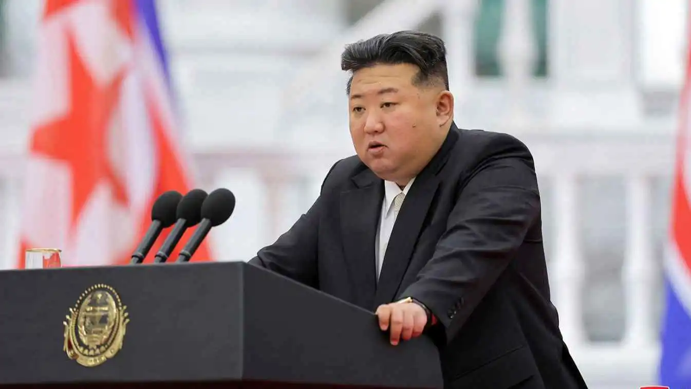 رداً على الحشد الأمريكي.. كيم جونغ يتخذ إجراءات عسكرية استراتيجية