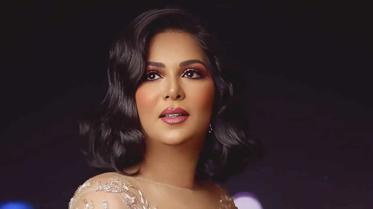 نوال ترد على الإعلامية فجر السعيد وتقبل اعتذارها