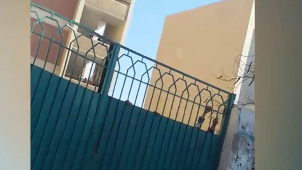 بوابة مدرسة بالمغرب تسقط فوق تلميذة وترديها قتيلة (فيديو)