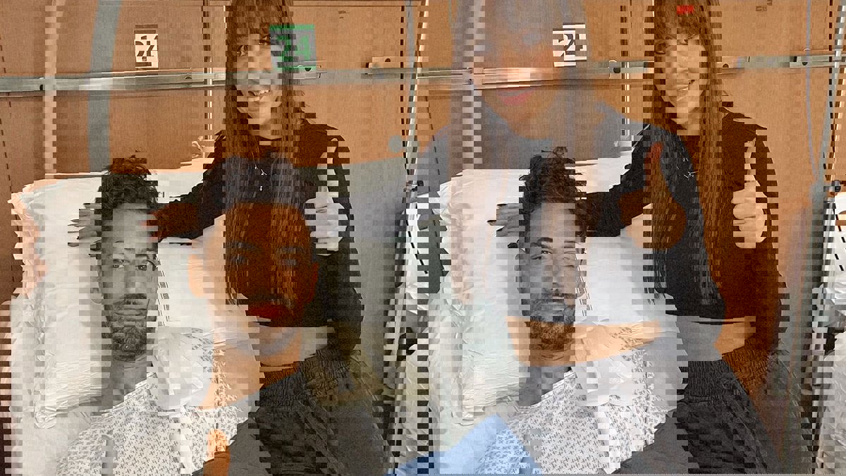 أول ظهور لبابلو ماري لاعب مونزا الإيطالي في المستشفى بعد نجاته من حادث طعن