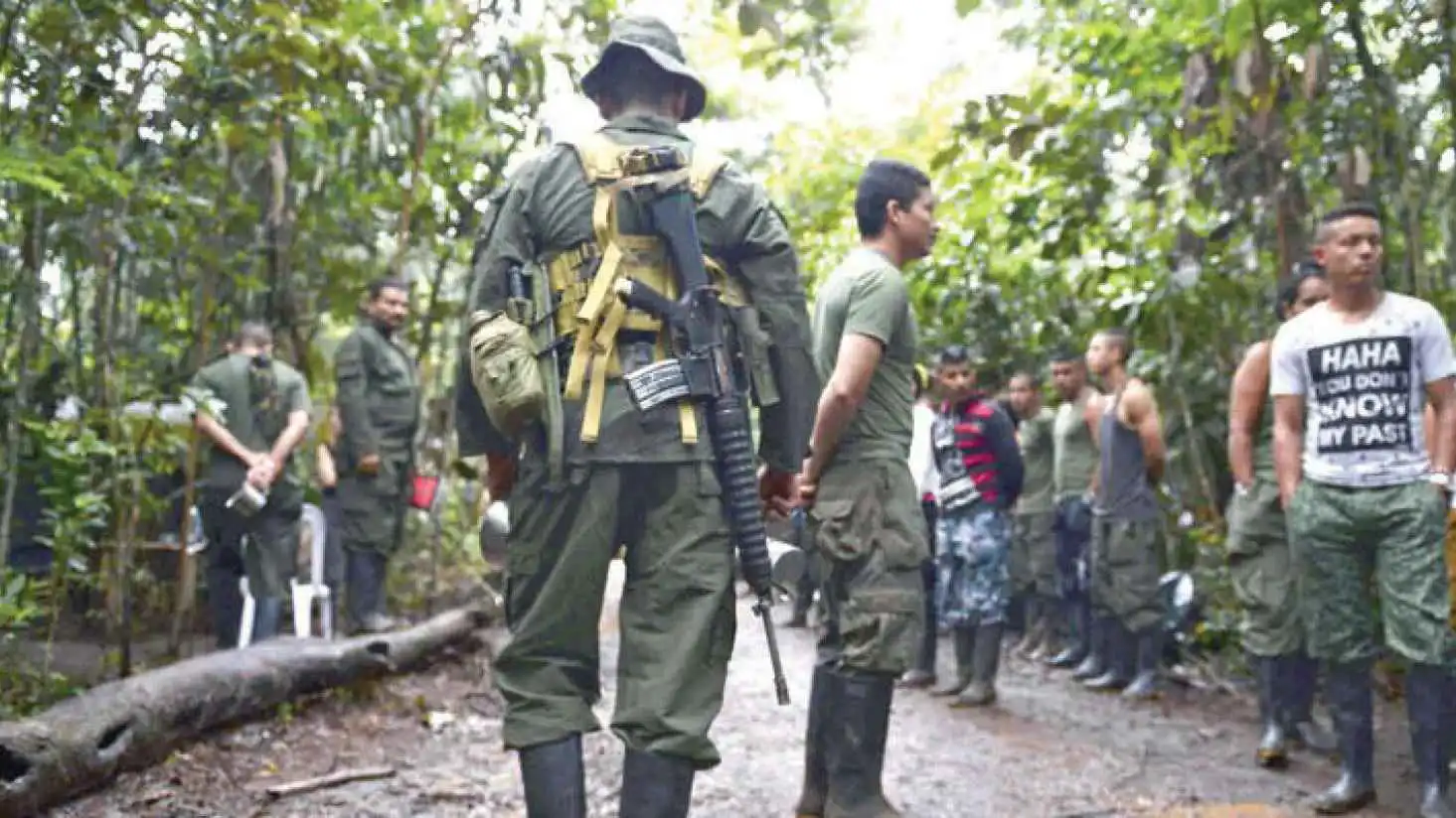 مناطق "خارج السيطرة".. تقديرات ترامب باستغلال النفط الفنزويلي تصطدم بالميليشيات