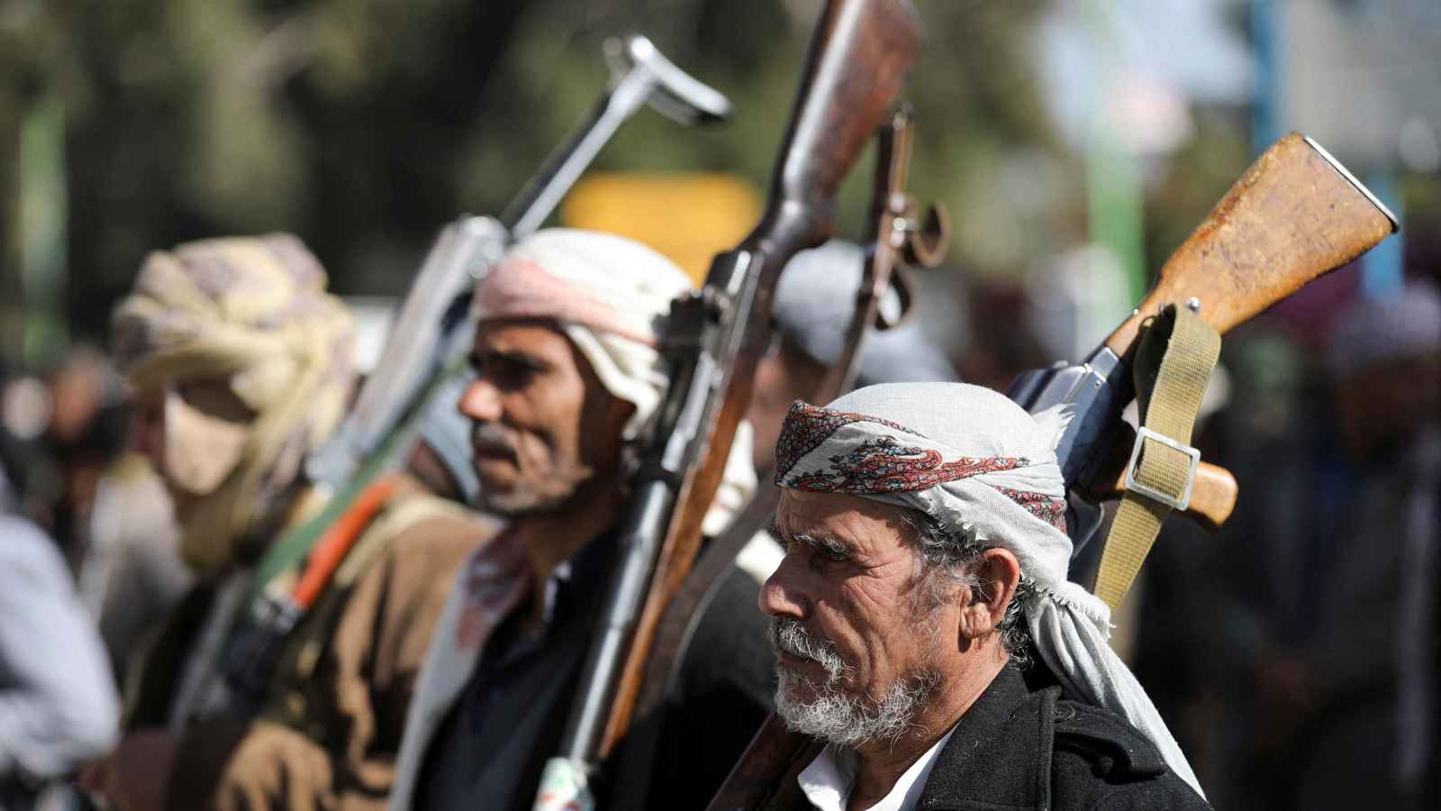 الحوثيون يعلنون إسقاط مسيّرة أمريكية وسط اليمن