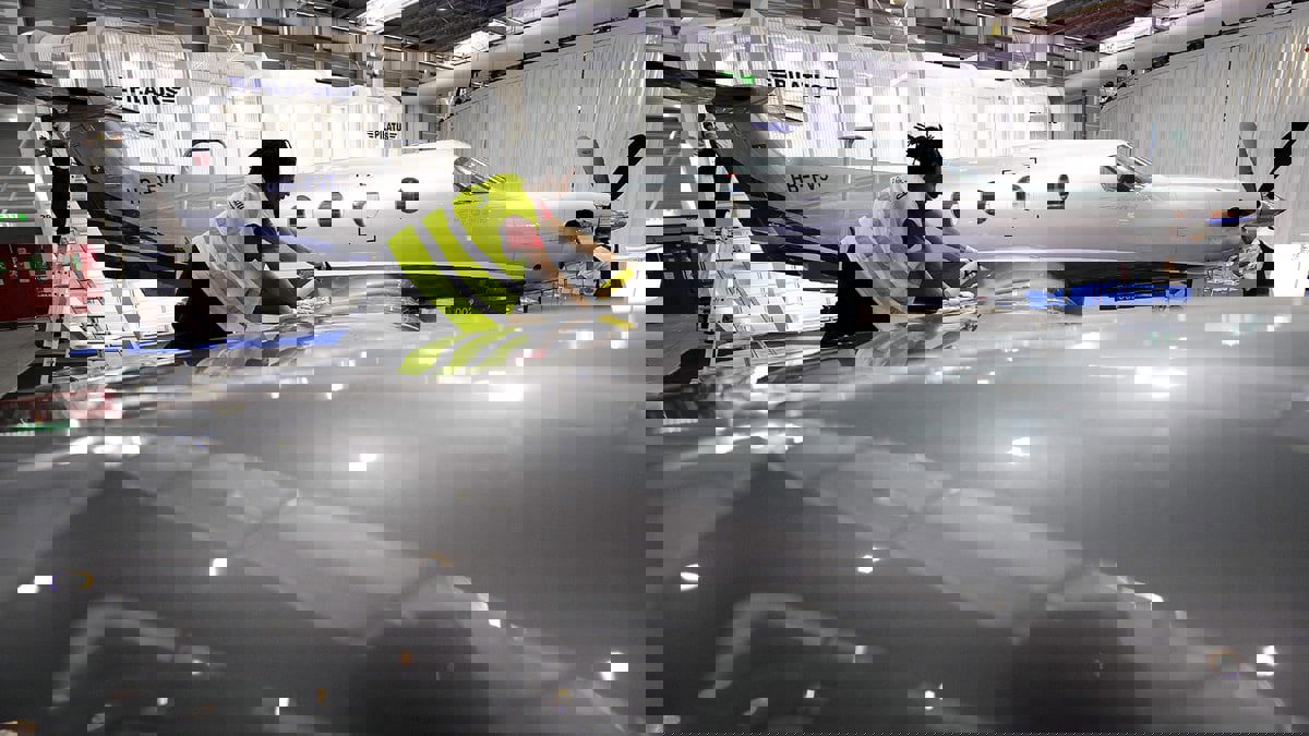 المغرب يتحول إلى مركز إقليمي في صناعة السيارات والطائرات