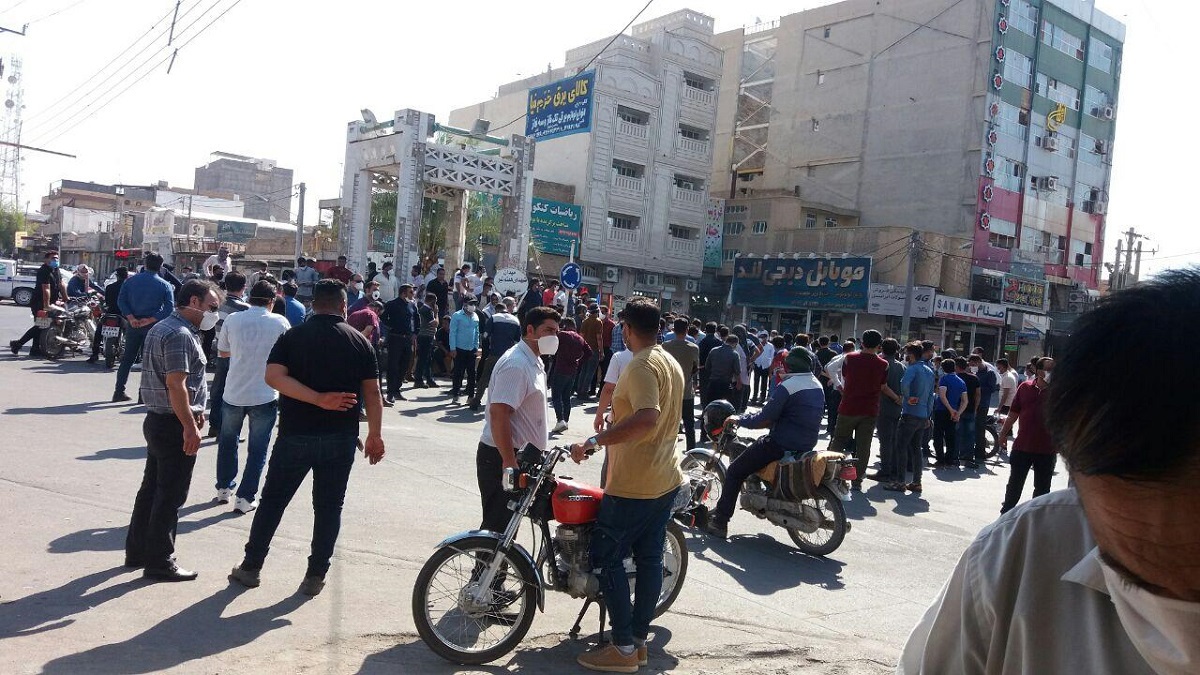 تردي الأوضاع المعيشية يصعّد الإضرابات العمالية في إيران (فيديو)