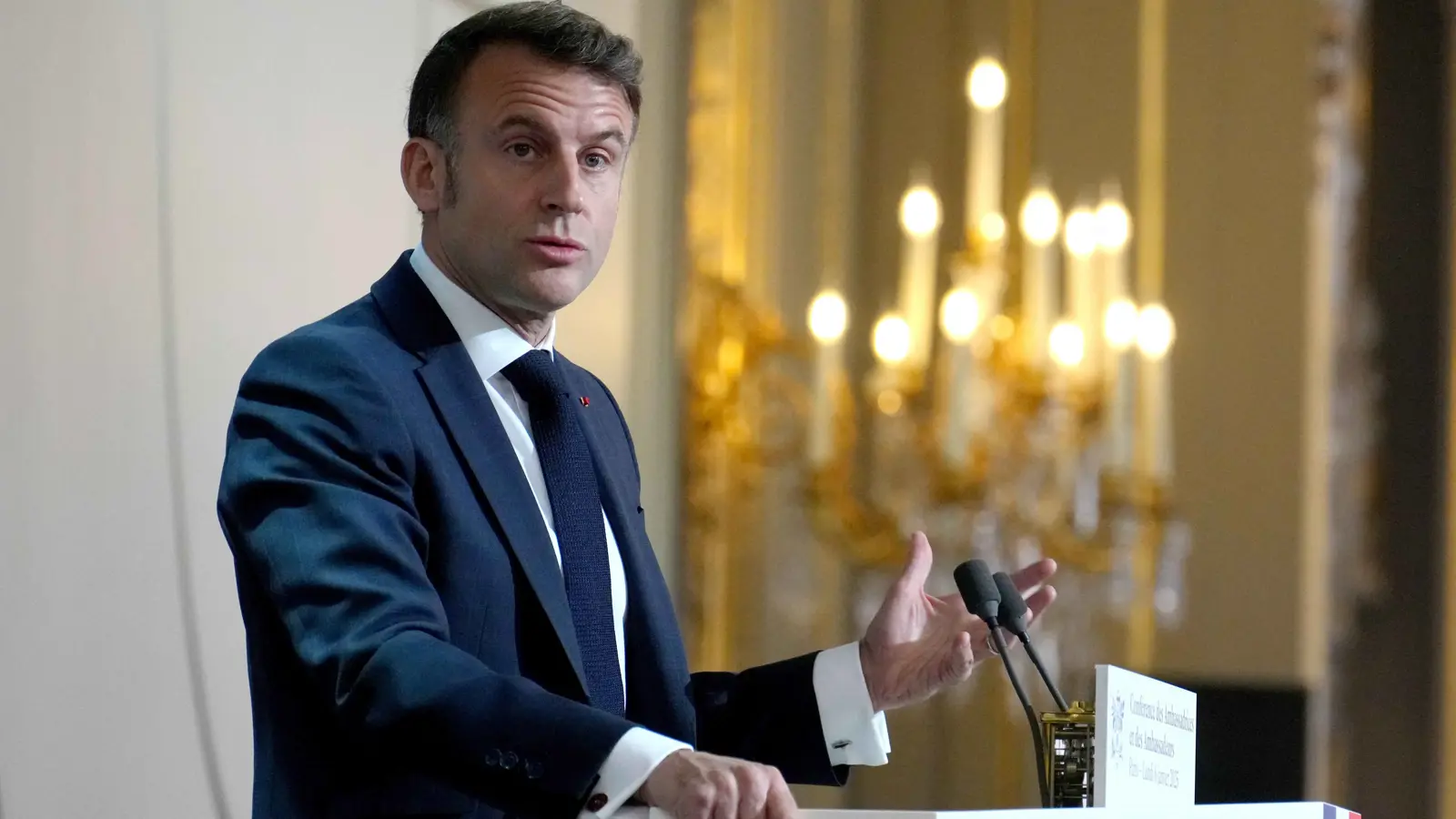الإليزيه: ماكرون سيزور لبنان قريبا وفرنسا تدعم عون لتشكيل حكومة جديدة