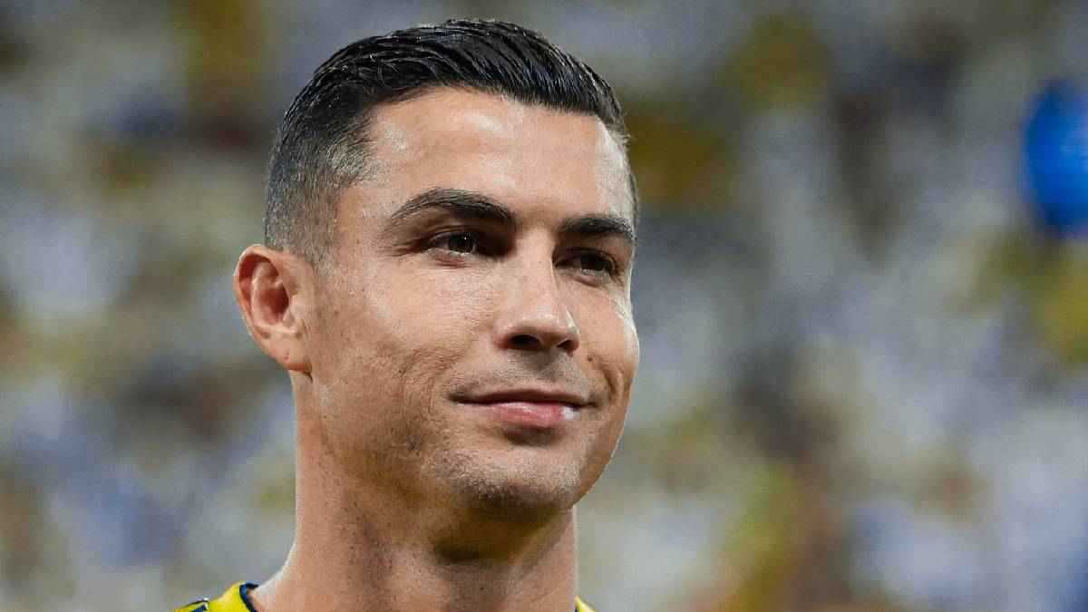 نجم مانشستر يونايتد: كريستيانو رونالدو "سوبر مان".. ولا يوجد سبب لاعتزاله