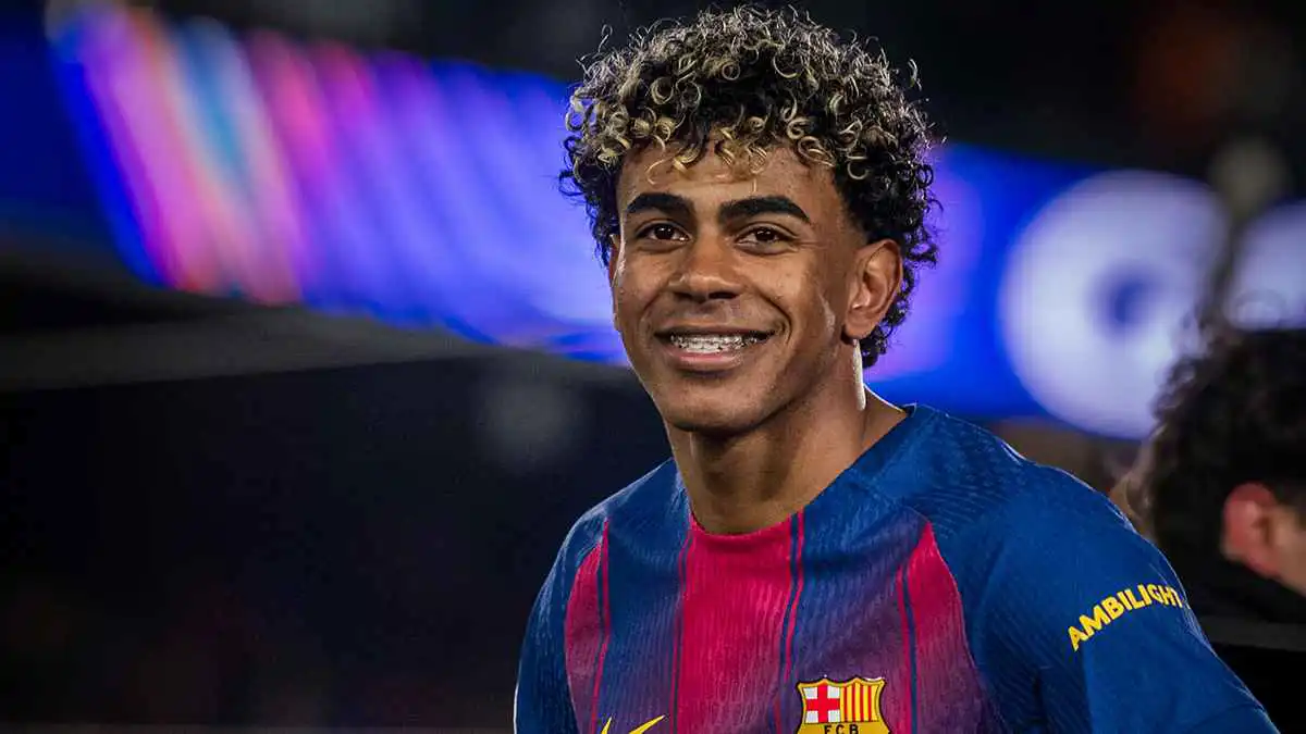 لامين يامال يعادل رقم مبابي القياسي في دوري أبطال أوروبا