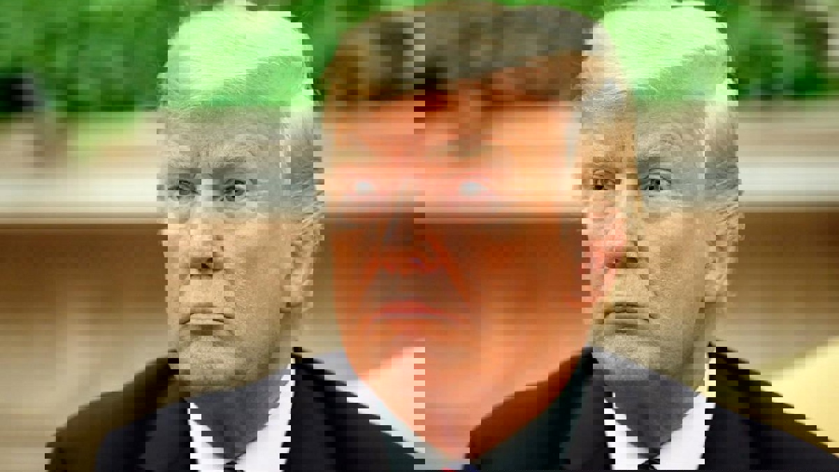 مولر يضع اللمسات الأخيرة على تقرير "تواطؤ" ترامب مع روسيا