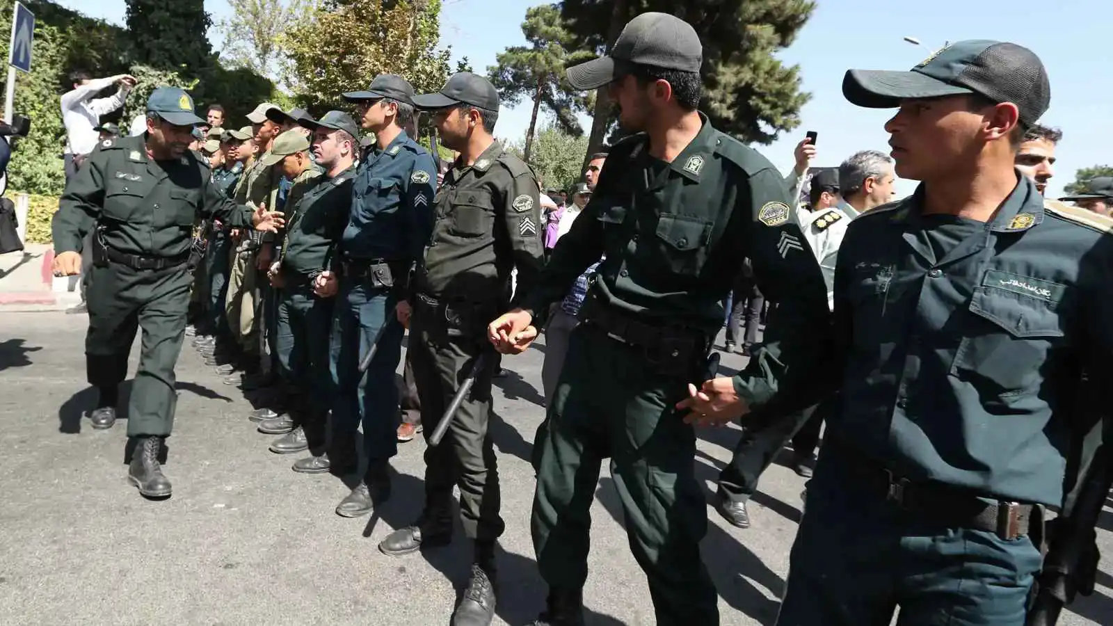 انفجار عبوة ناسفة قرب نقطة تفتيش أمنية غرب طهران