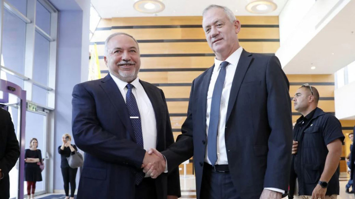 غانتس يكشف عن اتفاق مع ليبرمان لتشكيل حكومة إسرائيلية ومنع انتخابات رابعة