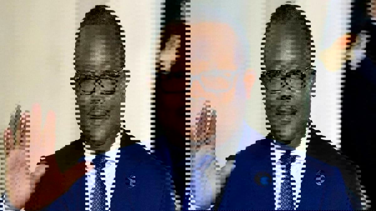 رئيس غينيا بيساو يزور الجزائر بعد انسحابه من قمة "تيكاد 8" في تونس