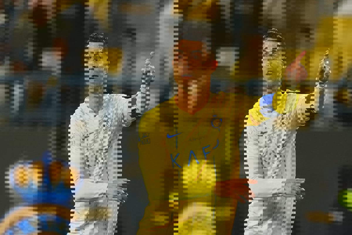 لوحة سيارة تحمل لقب رونالدو تخطف الأضواء في الرياض (فيديو)