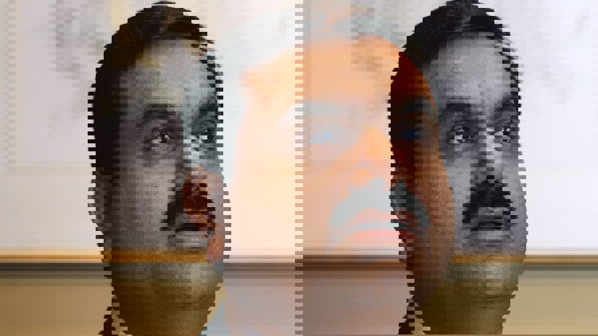 الهندي غوتام أداني يزيح بيل غيتس عن المركز الرابع لأغنى أثرياء العالم