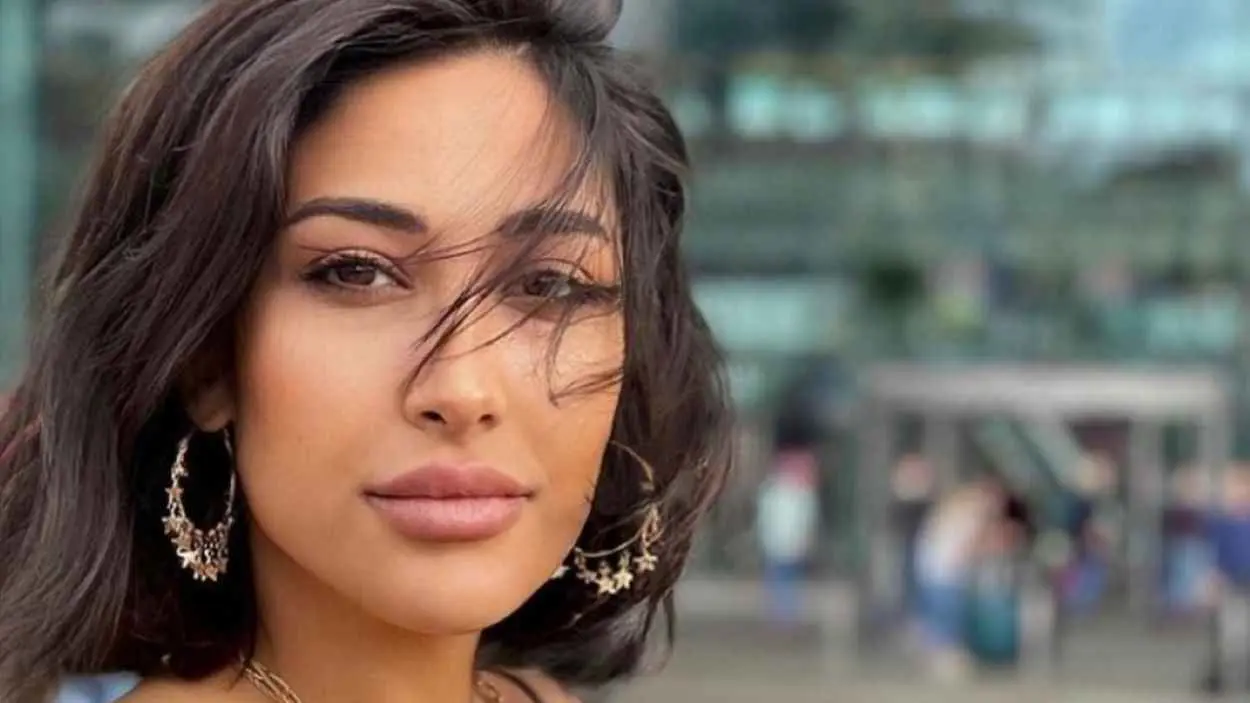 "ضبطها متلبّسة".. نورا أيمن زيدان تكشف موقفا طريفا مع والدها (فيديو)