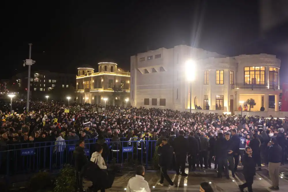 من مراسم إحياء ذكرى زلزال فبراير في تركيا