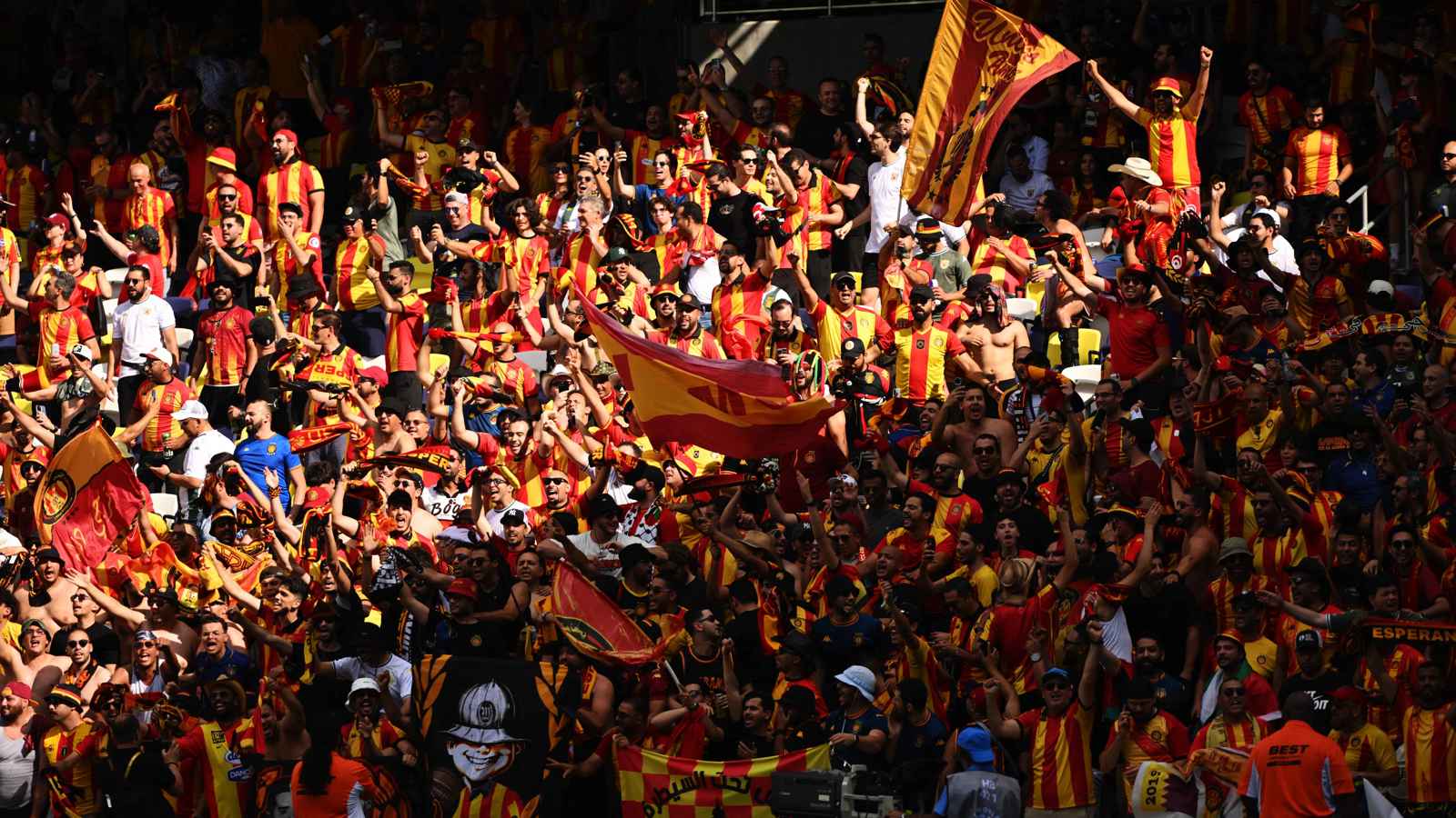 جماهير الترجي التونسي تهاجم بلايلي والكنزاري بعد السقوط بأول مباراة في الدوري