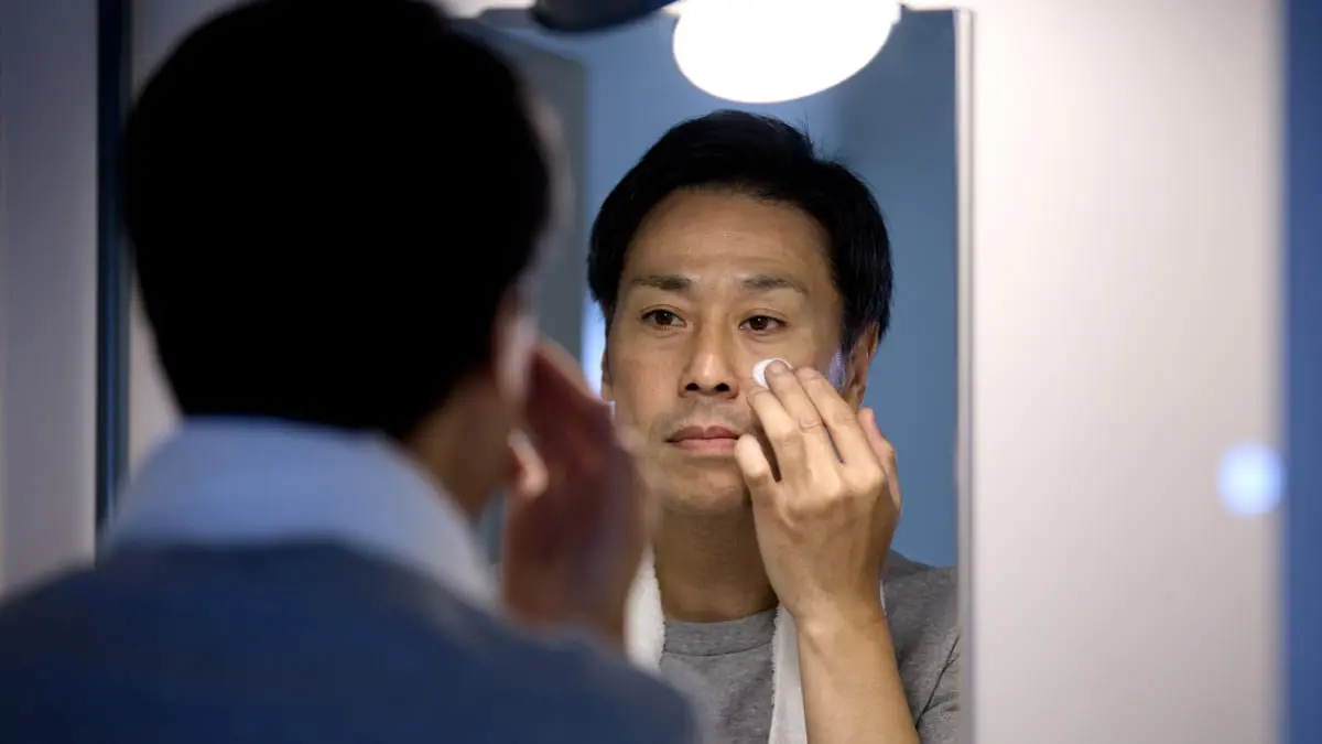 اليابان تسمح للسجناء الرجال باستخدام مستحضرات العناية بالبشرة