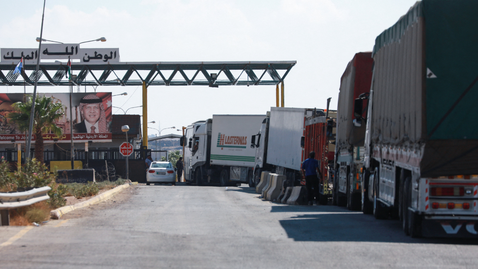 شريان استراتيجي للنقل والتجارة.. لماذا تعطل فتح معبر السويداء - الأردن؟