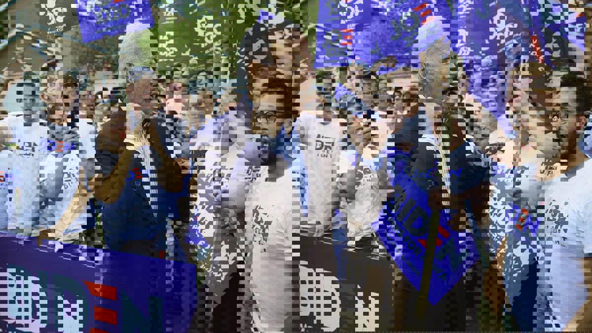 معارضة جمهورية لترامب.. مئات من المسؤولين بإدارة "بوش الابن" يشكلون مجموعة لمساندة بايدن