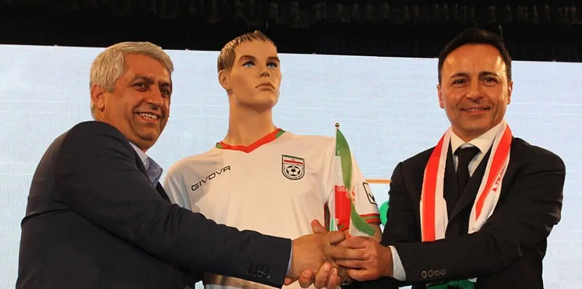 شركة إيطالية تقاضي المنتخب الإيراني (صور)