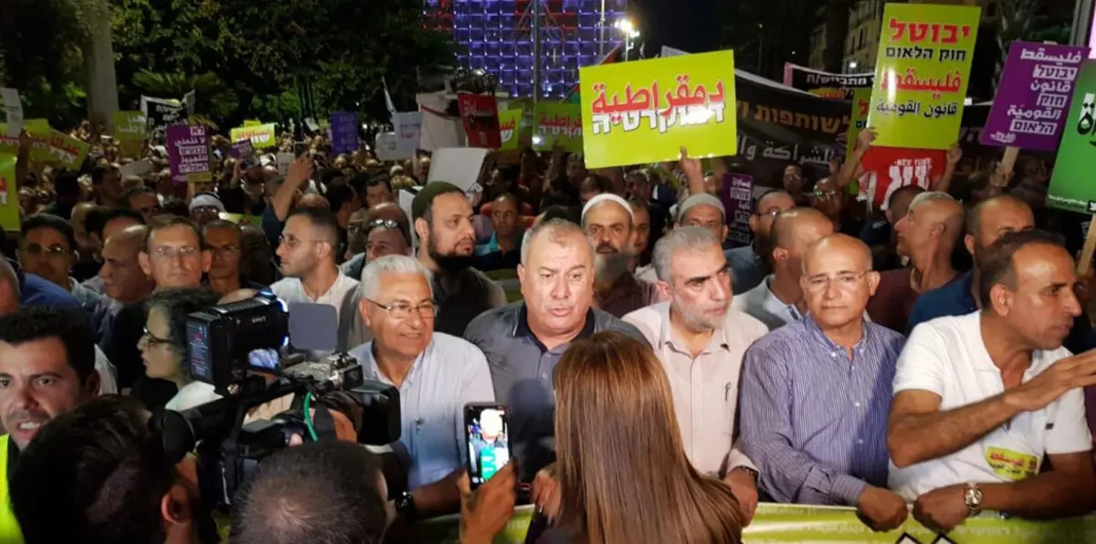 نتنياهو يقود حملة يمينية على المتظاهرين ضد قانون "القومية" 