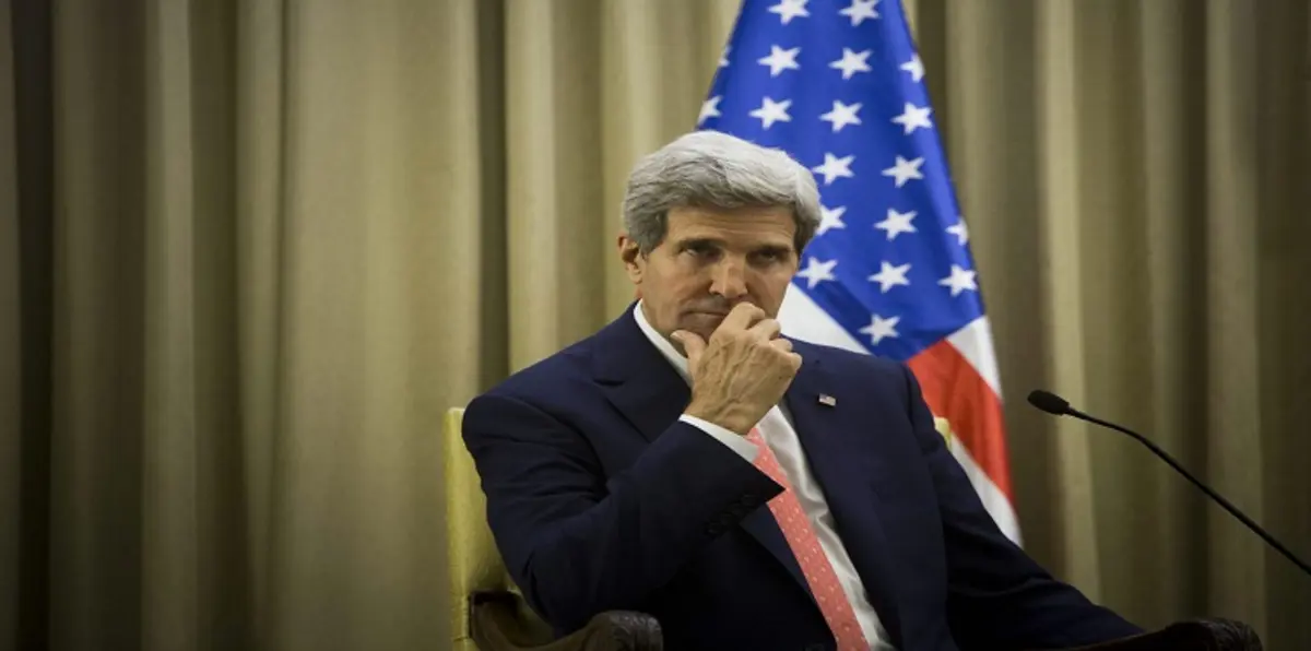 كيري يحذر روسيا من "الخداع" في حلب