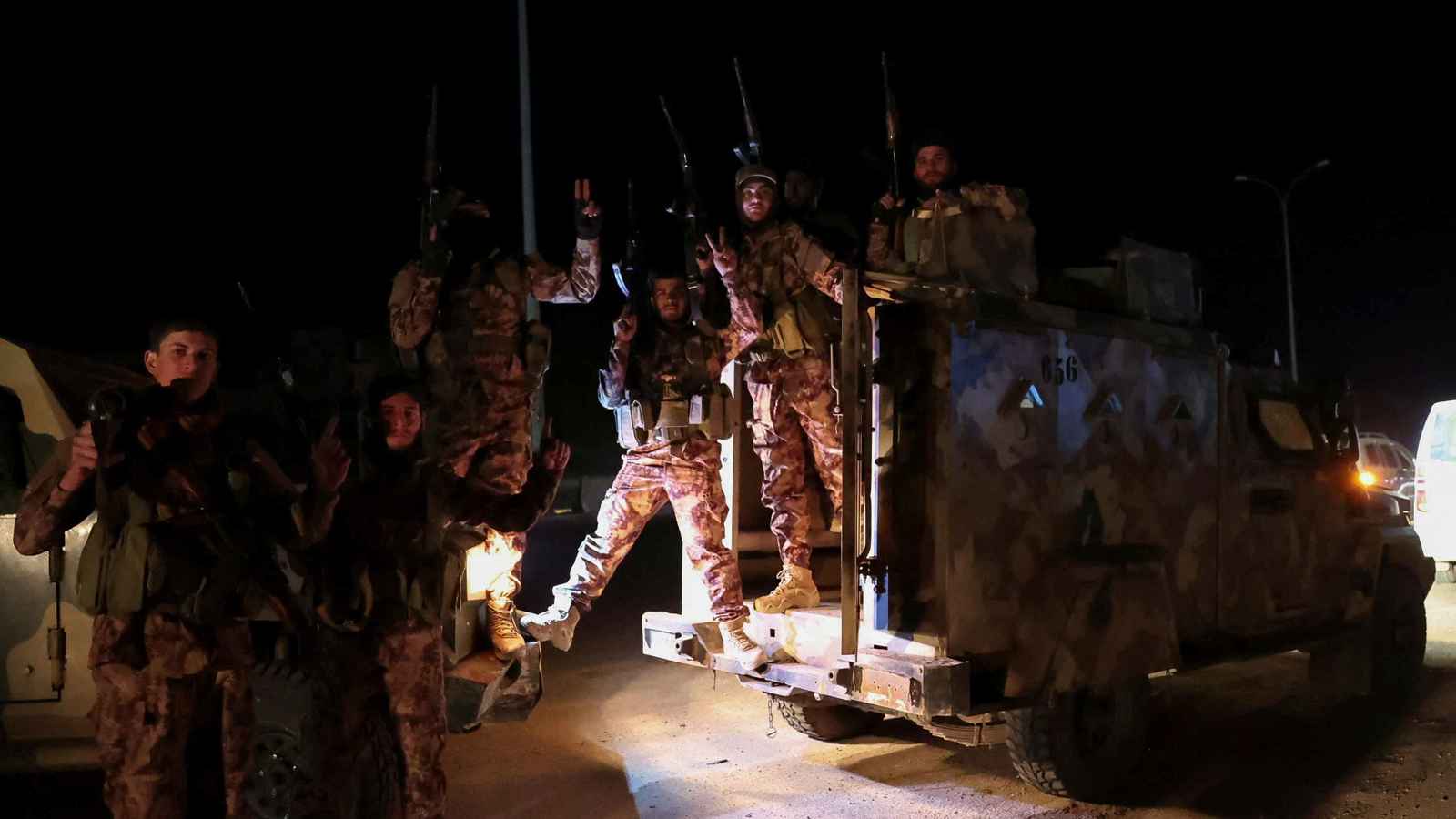 كمائن واشتباكات في اللاذقية.. معارك الساحل السوري تحتدم