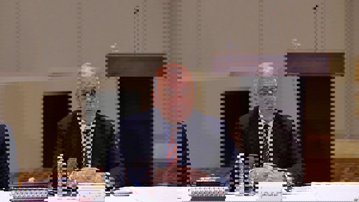 العراق ..العبادي يعلق على تقارب تحالفي الصدر والعامري