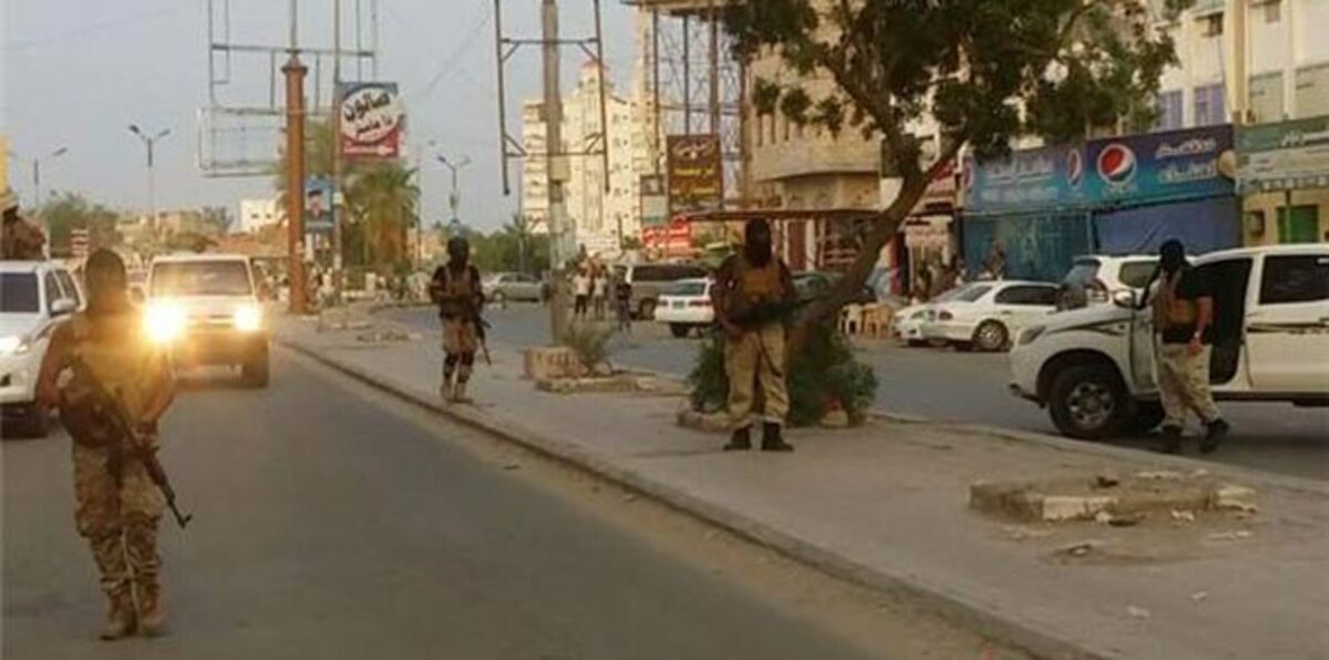 أمن عدن يُلقي القبض على عصابة سطو مسلح