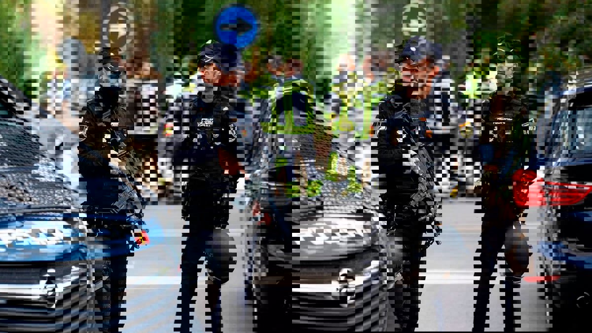 إسبانيا تشدد إجراءاتها الأمنية وسط زيادة تهديدات المتطرفين في أوروبا