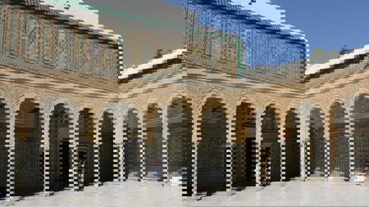  "عرض موسيقي راقص" بمناسبة المولد النبوي يثير الجدل في تونس