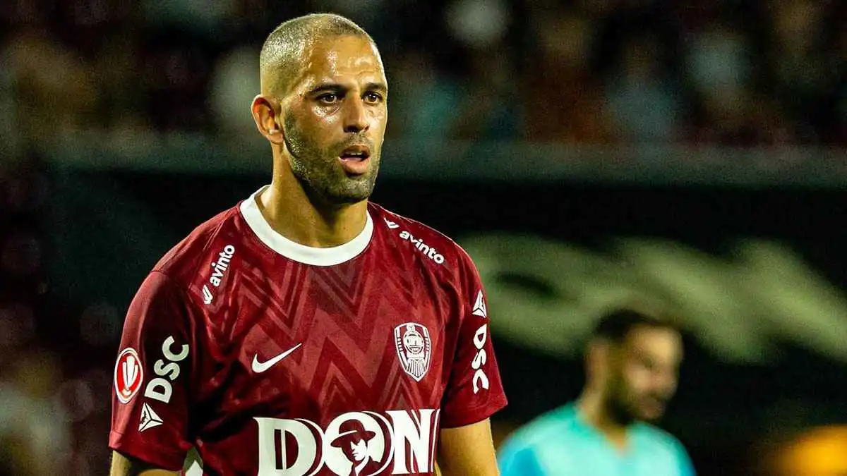 كلوج الروماني يعلن رسميا فسخ عقد الجزائري إسلام سليماني