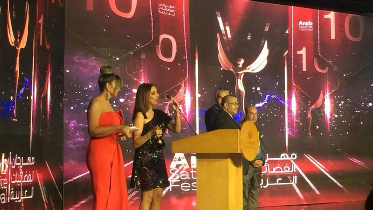 خلال مشاركتهم بمهرجان الفضائيات العربية.. تعرف على جديد نجوم الفن (فيديو إرم)