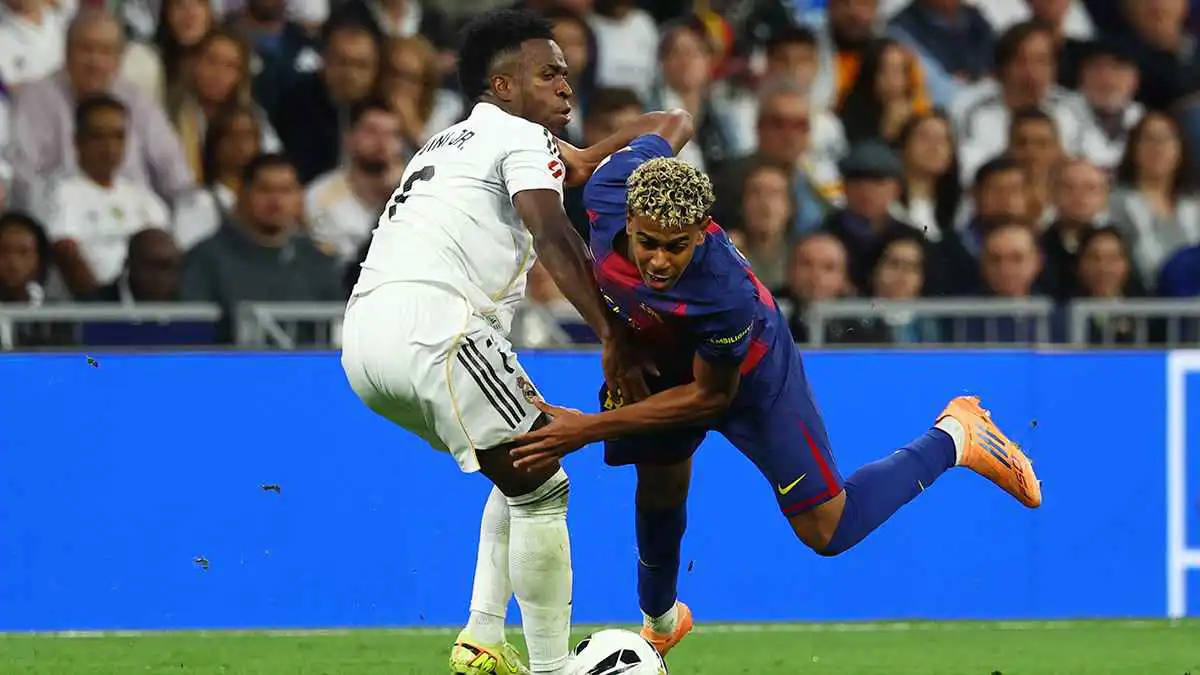 نراكم في برشلونة.. والد لامين يامال يتوعد ريال مدريد (صورة)