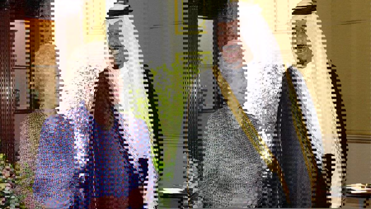 ناشطون خليجيون يودعون الملكة إليزابيث بكلمات مؤثرة