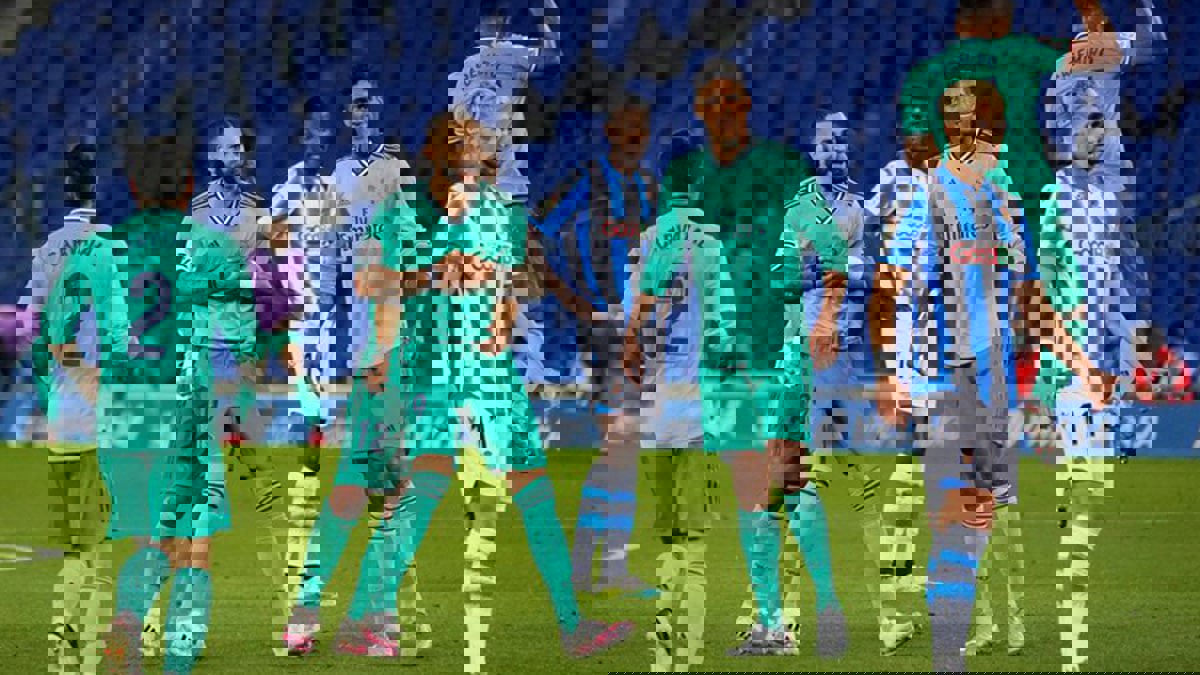 كادينا سير: عطل في الطائرة يؤخر وصول فريق ريال مدريد لملاقاة ريال سوسيداد