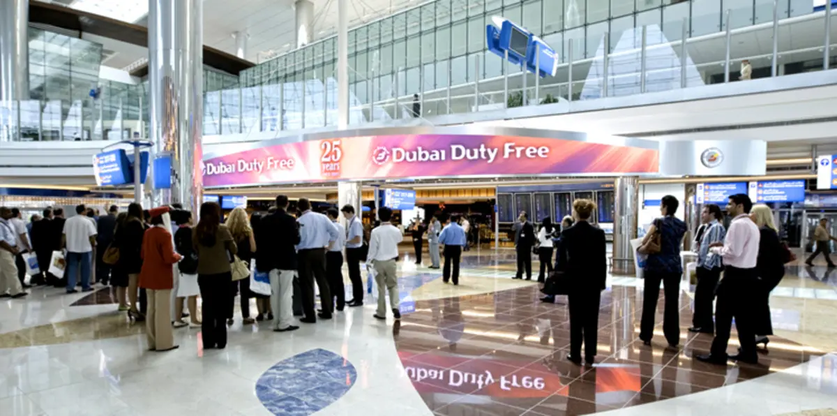 أحد الناجين من حادثة تحطم طيران الإمارات يفوز بجائزة مليون دولار "صورة"