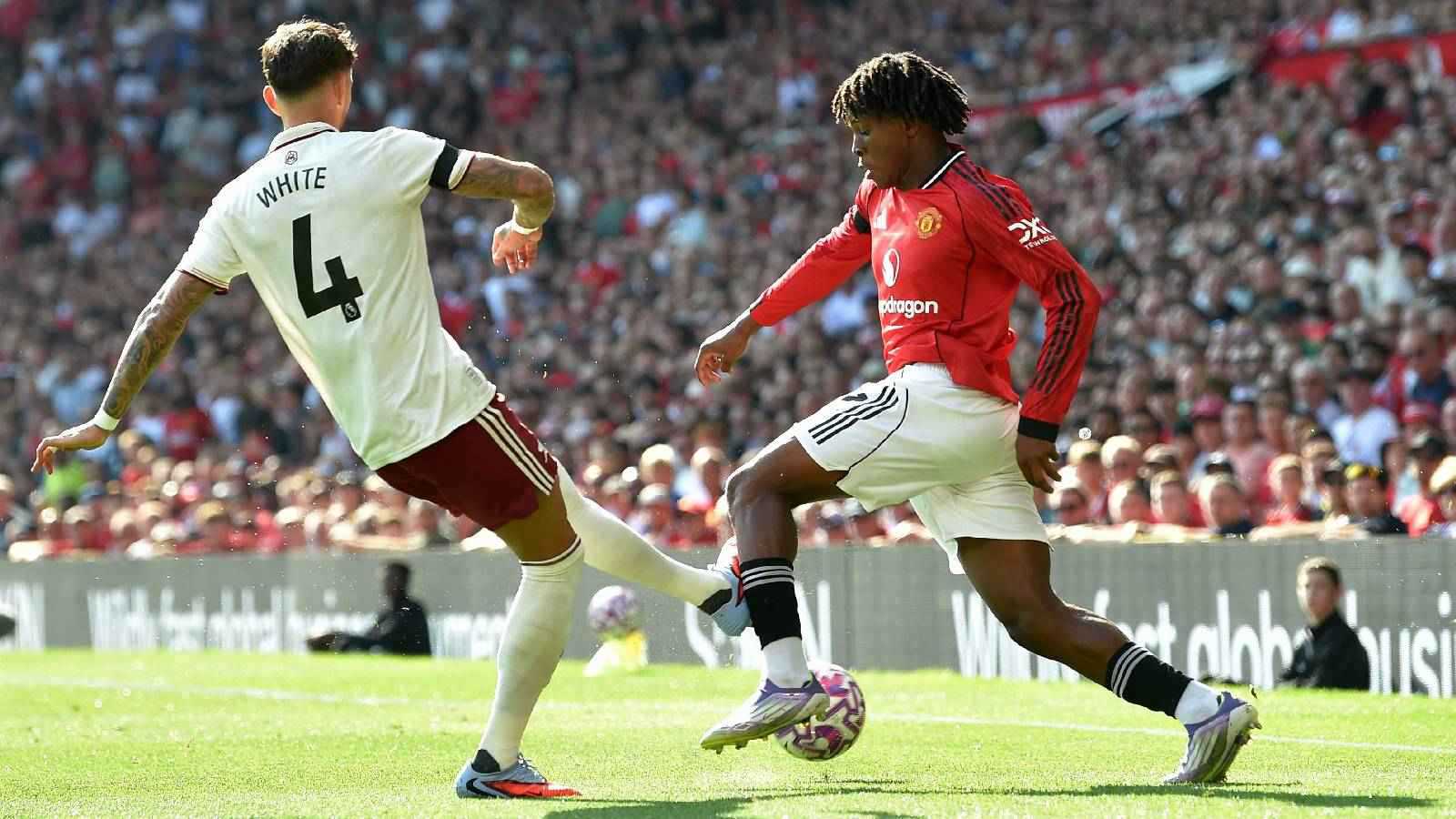 لدغة إيطالية تحسم موقعة مانشستر يونايتد وآرسنال (فيديو)