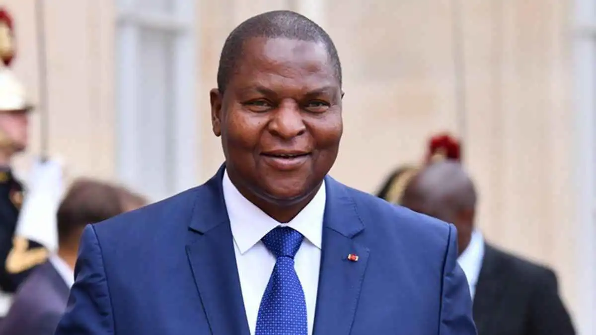 أعيد انتخابه للمرة الثالثة رئيساً لجمهورية أفريقيا الوسطى.. من هو تواديرا؟