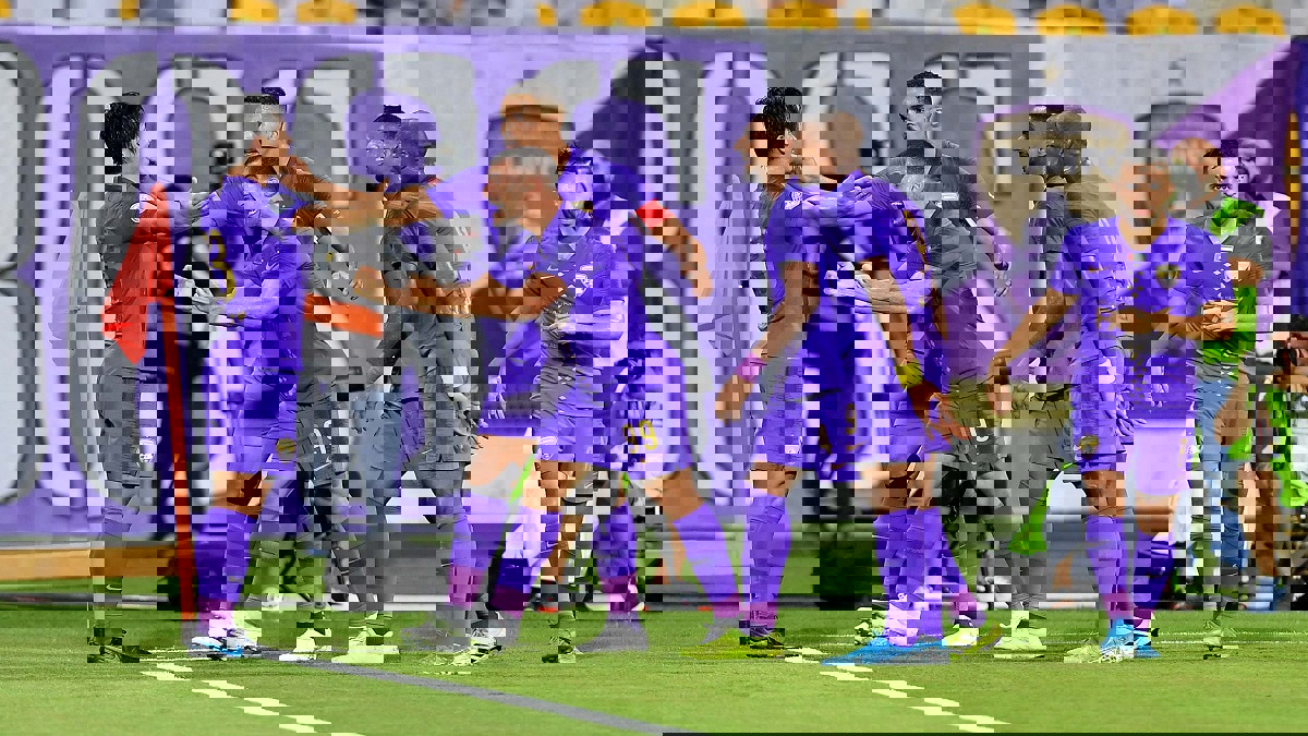 العين يكتسح الوصل بثلاثية ويطارد الشارقة على صدارة ترتيب الدوري الإماراتي (فيديو)