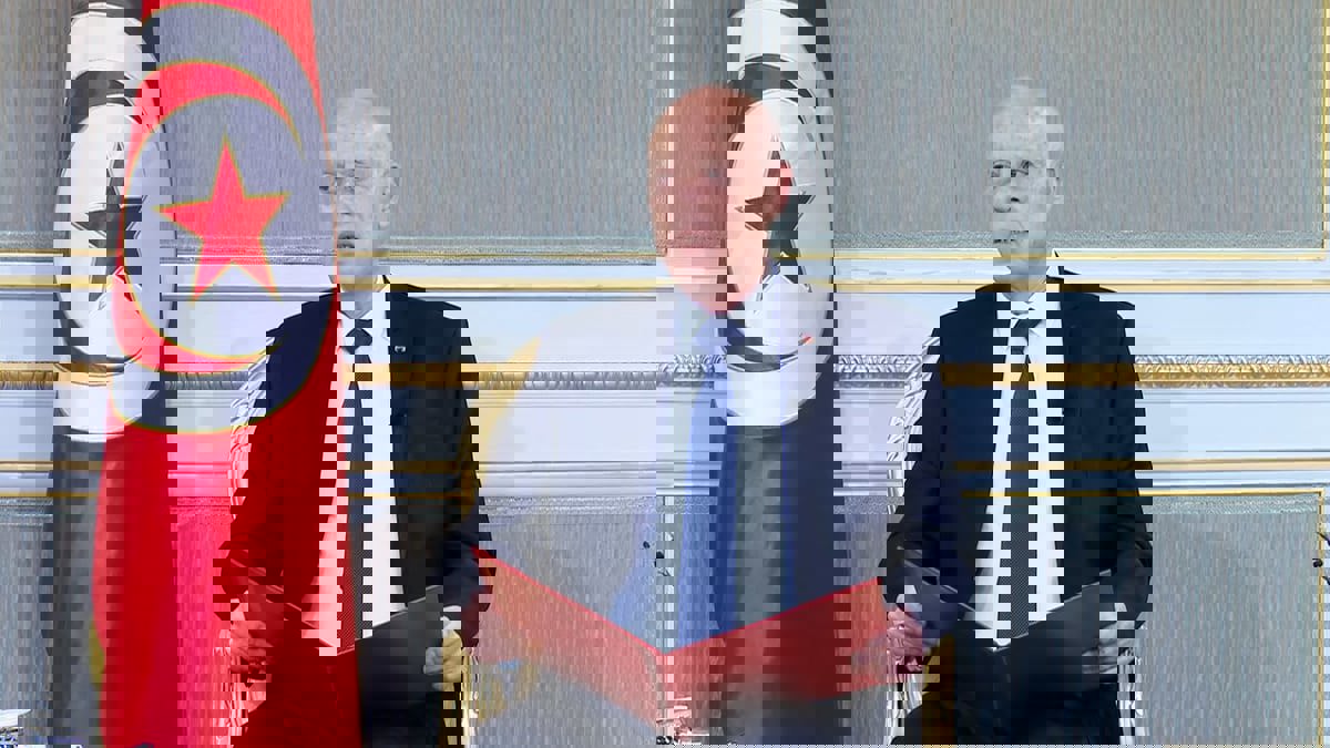 الرئاسة التونسية: لا منع من السفر إلا بأمر القضاء