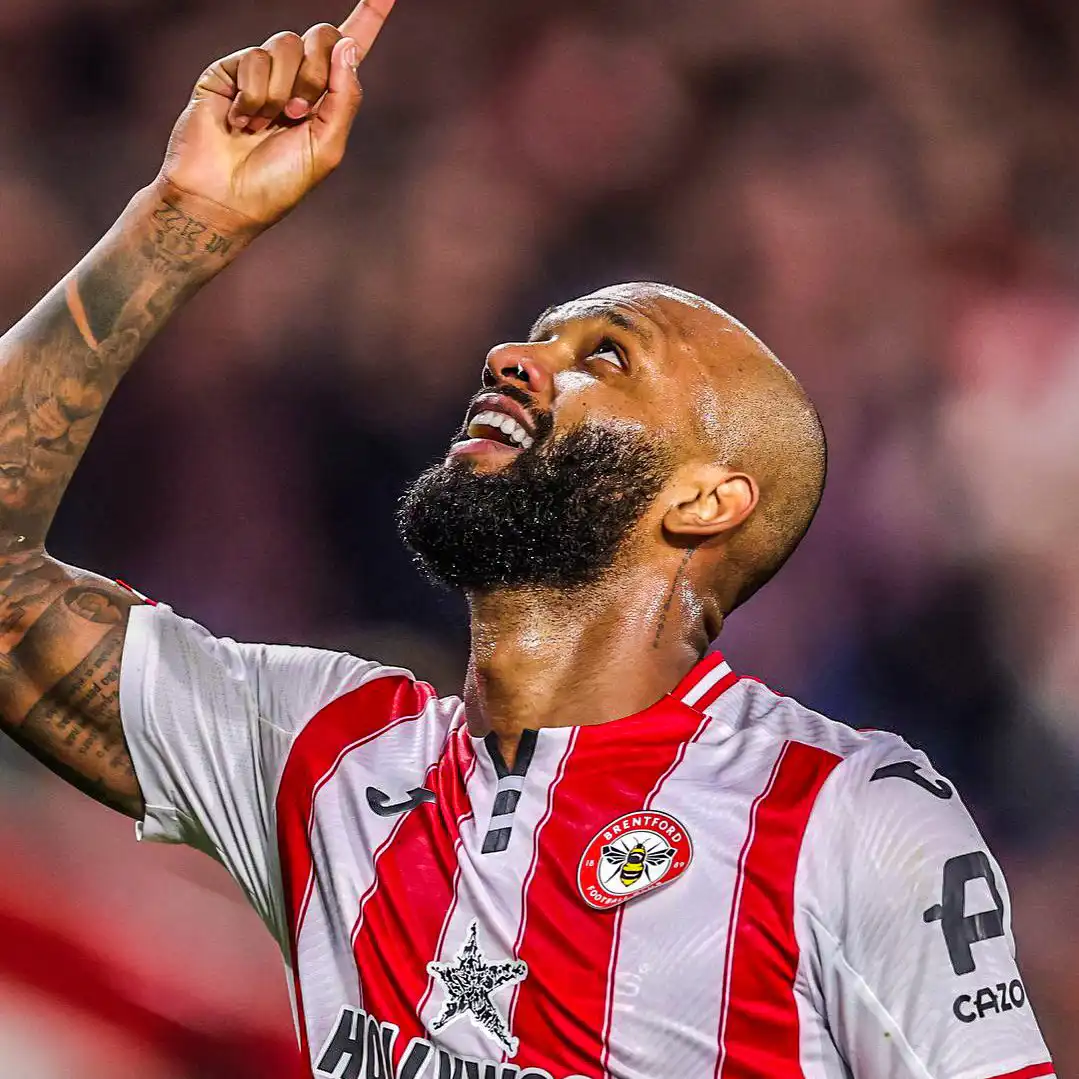 إيغور تياغو مهاجم برينتفورد الإنجليزي