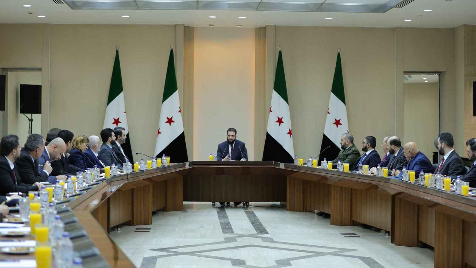 مقابل تخفيف العقوبات.. واشنطن تطالب دمشق بطرد المسلحين الفلسطينيين