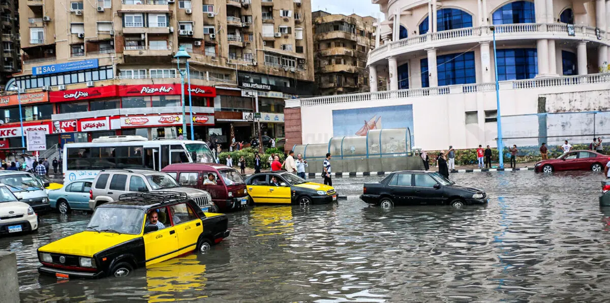 مصر.. تحذيرات من غرق مدينة الإسكندرية
