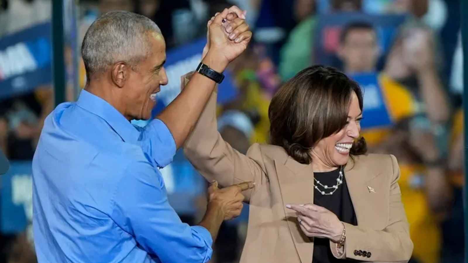 أوباما وهاريس يوجهان انتقادات لاذعة لإدارة ترامب