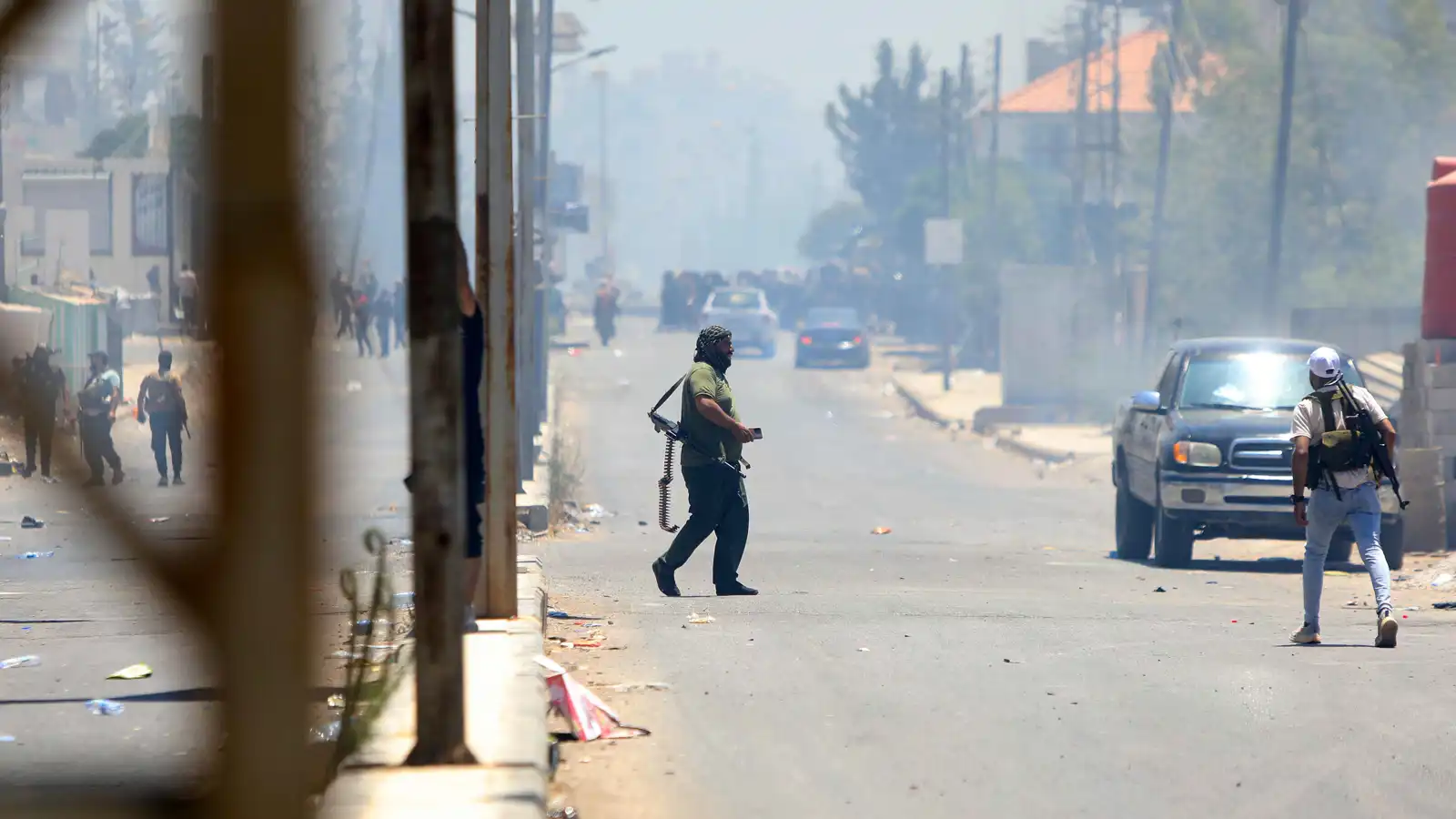 رفع صور الهجري وعلم إسرائيل.. اقتحام مقامين لمشيخة العقل في السويداء (فيديو)