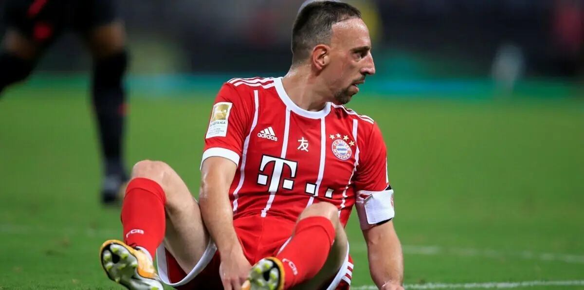 شاهد ما فعله ريبيري مع "حكمة" مباراة بايرن ميونخ بكأس ألمانيا (فيديو)